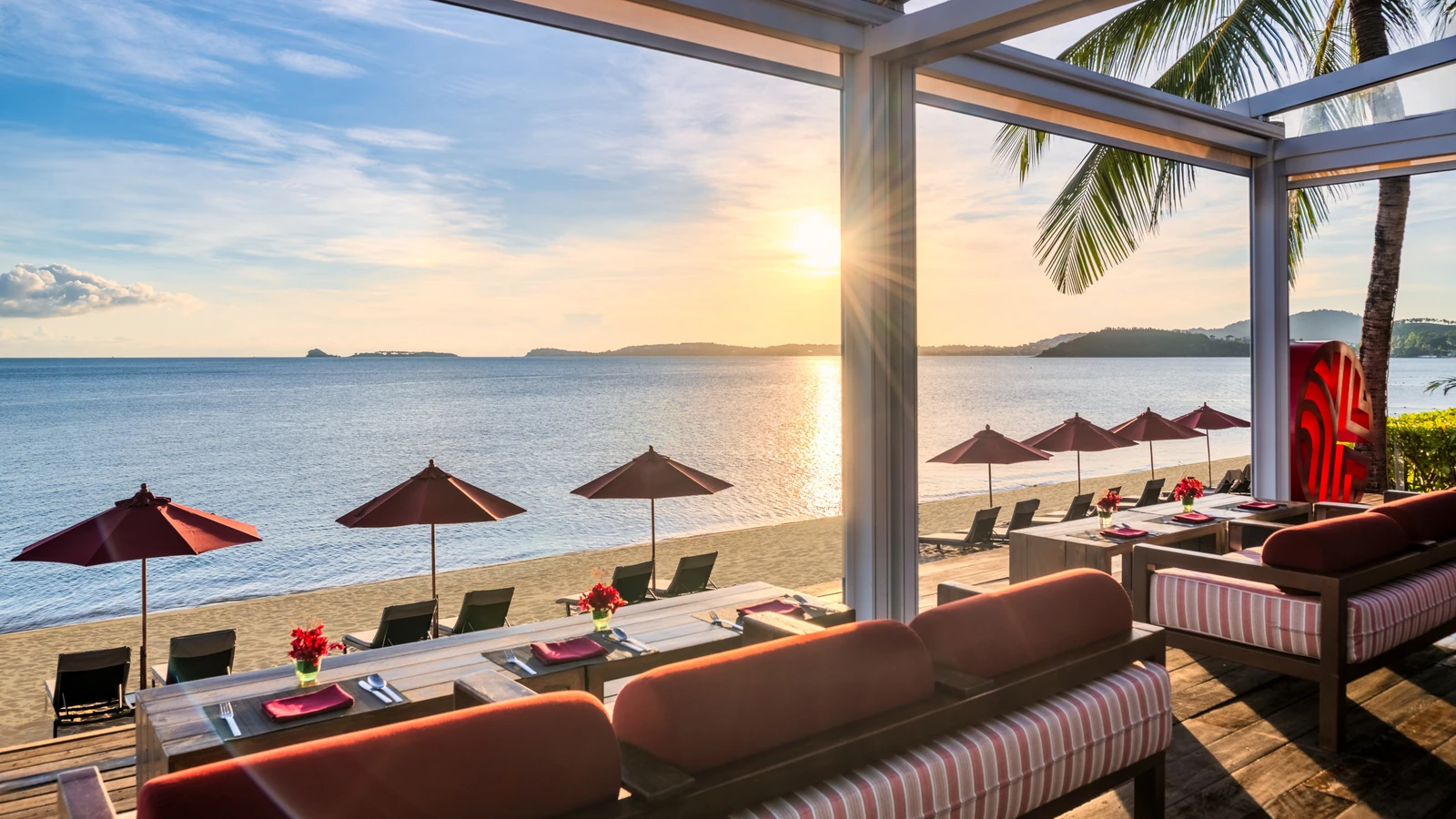 NH Collection Samui Peace Resort 的客房與園區